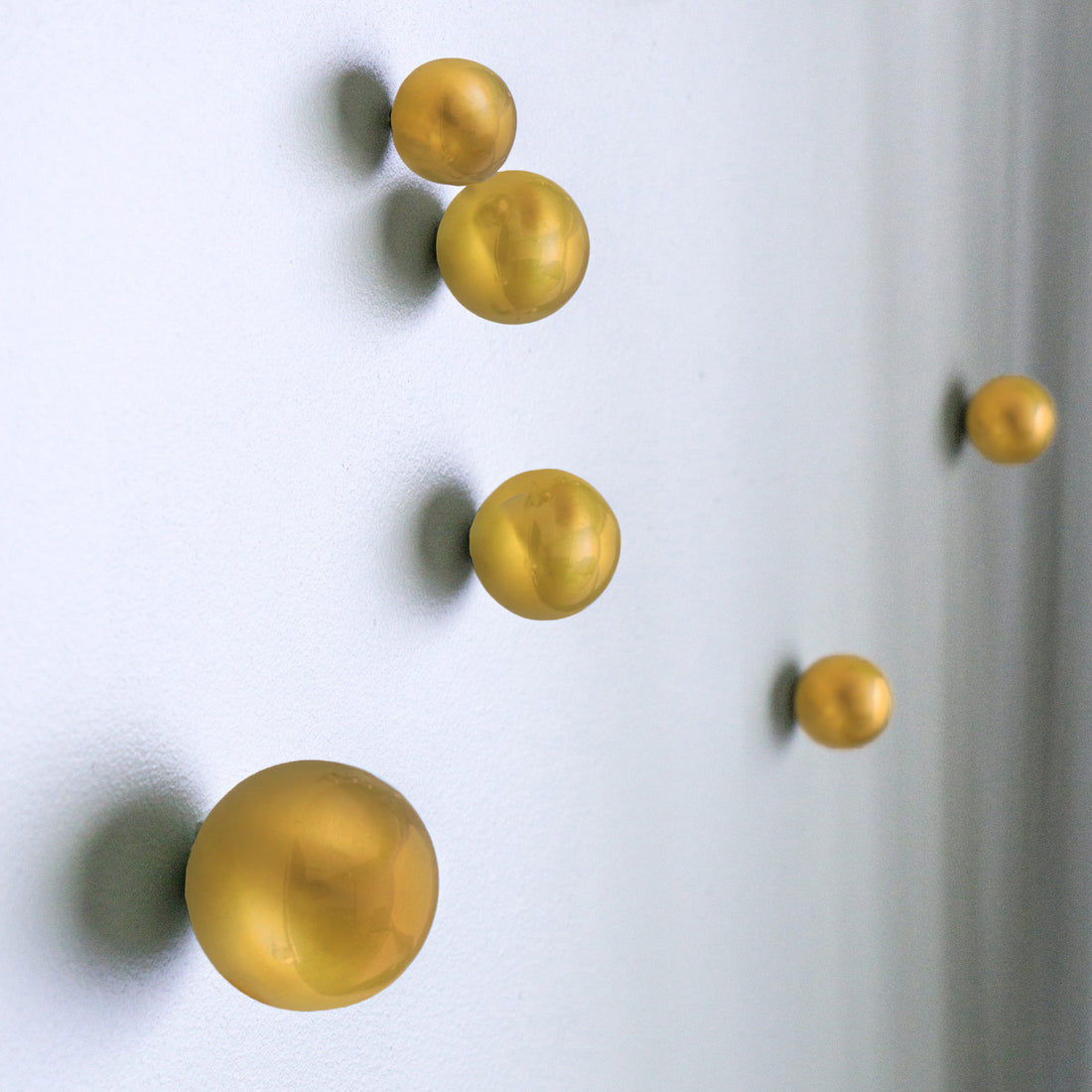 Orb Wall Play™ Gold Matte