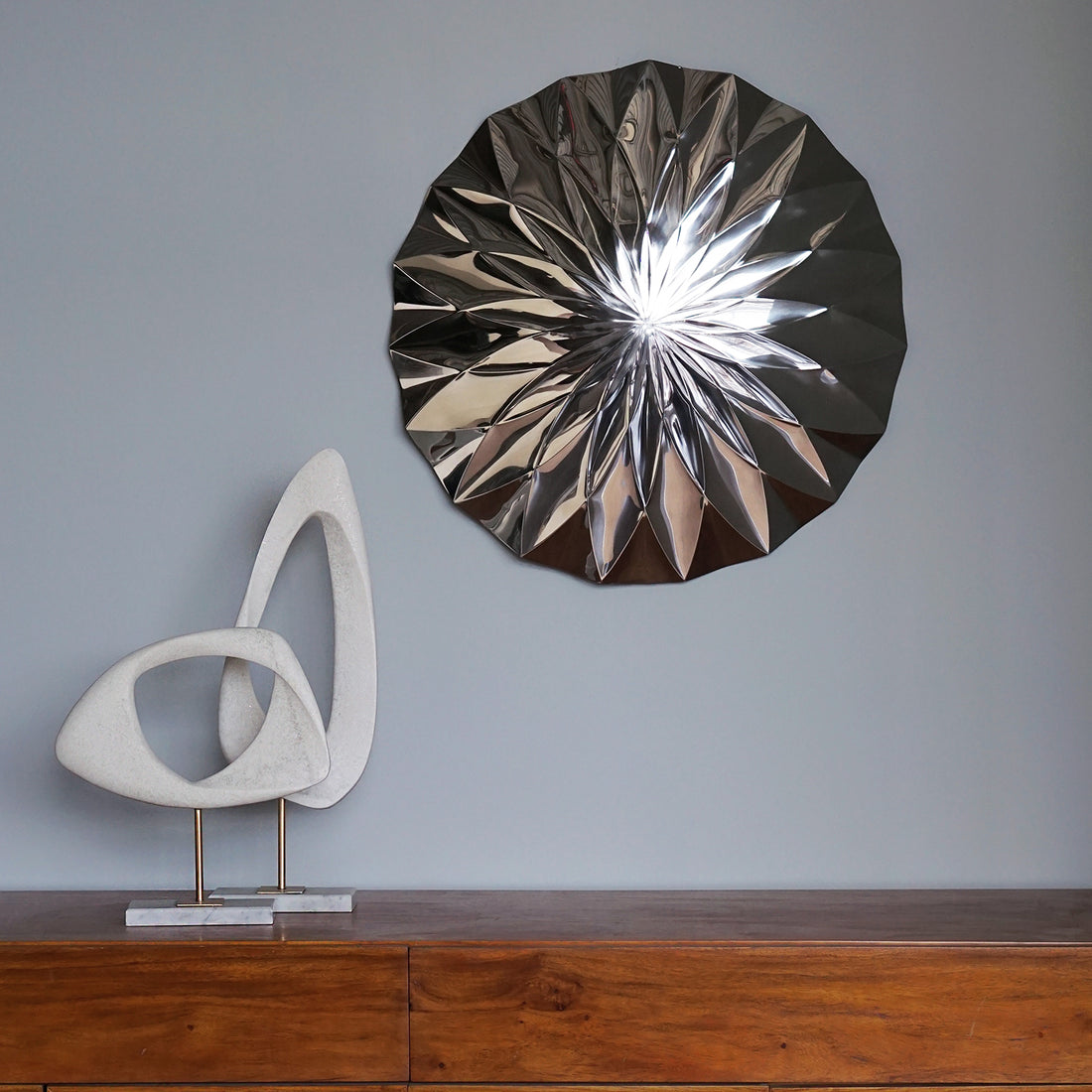 Gyro 23.5"D Wall Art