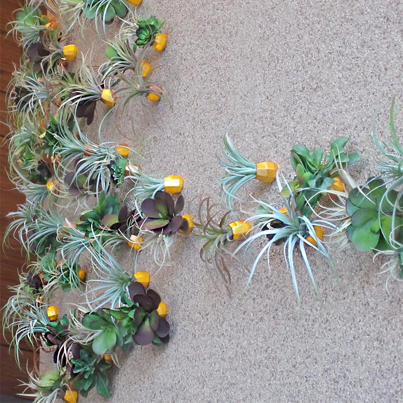 Barnacle Wall Play™ Gold Foil