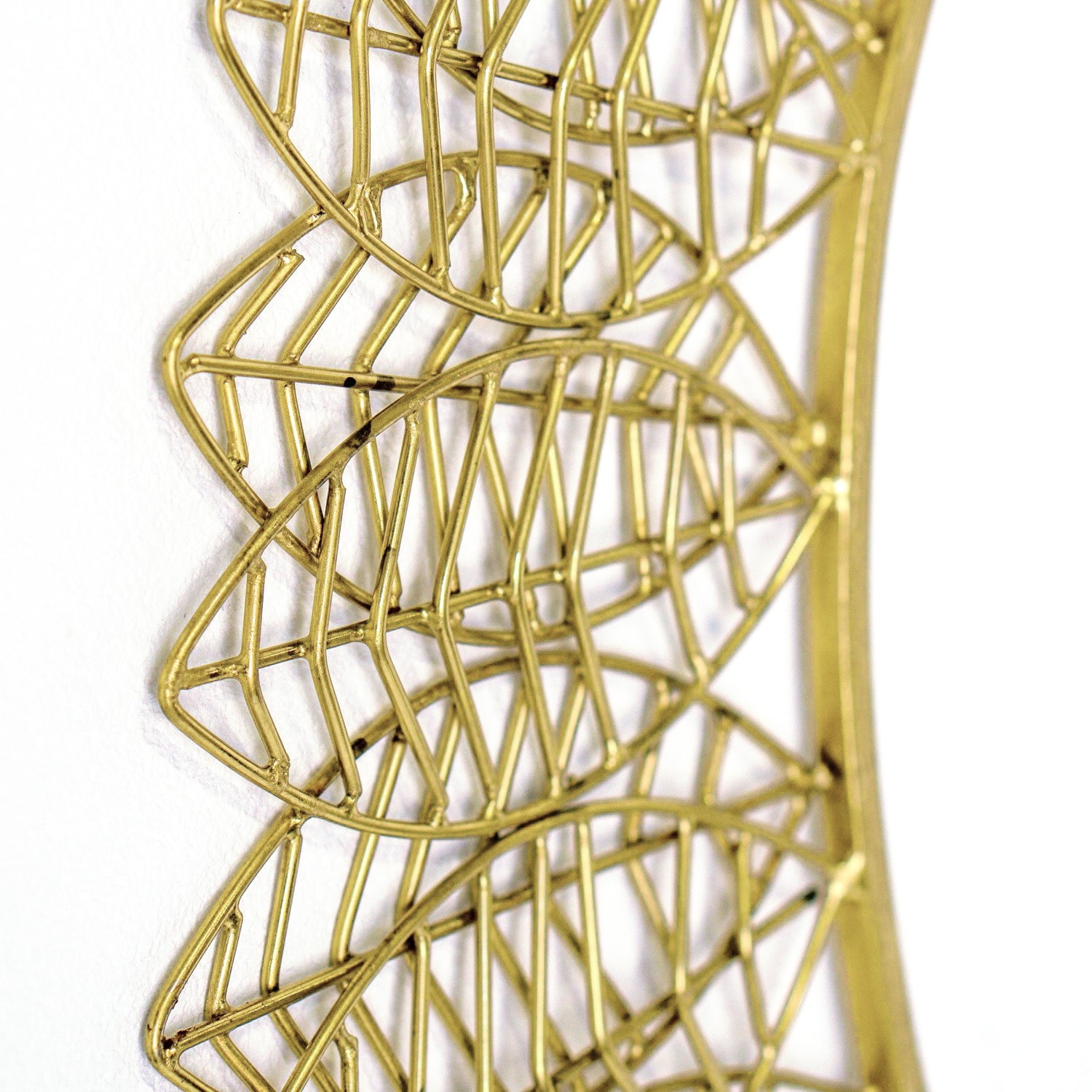Wire Leaf 25&quot;OD Disc Wall Art