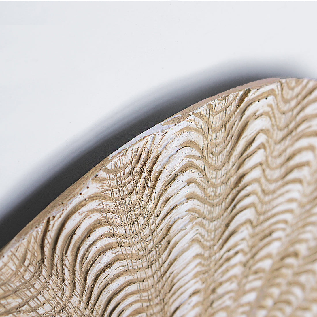 Basket 23.3"D Medallion, Brown Wash